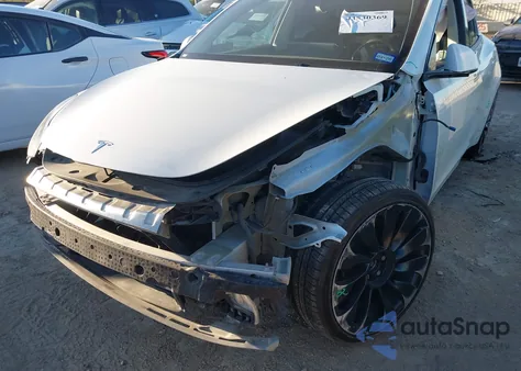 2023 Tesla Model Y Performance Dual Motor All-Wheel Drive z USA, uszkodzony, nr VIN 7SAYGDEFXPF789968